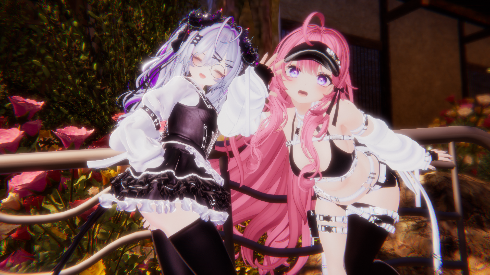Dos avatares posando en un jardín de VRChat