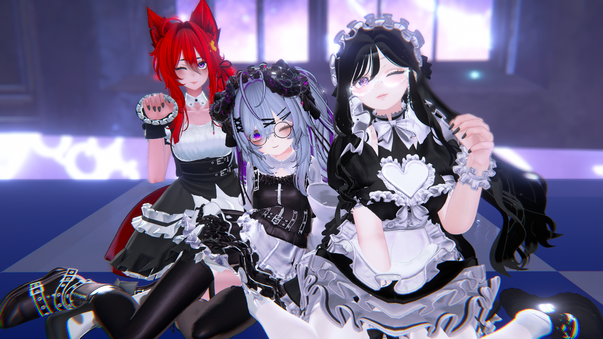 Tres avatares con atuendos de maid en VRChat